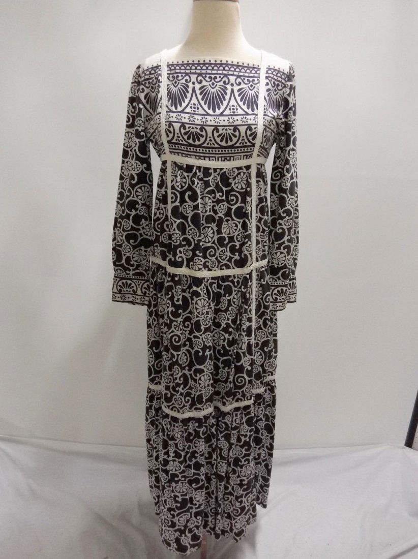 1970's Bill Artimson for Glen of Michigan Black & White: empire waist, long sleeve, trimmed in white cording, zips at back right side, approx. 36 bust