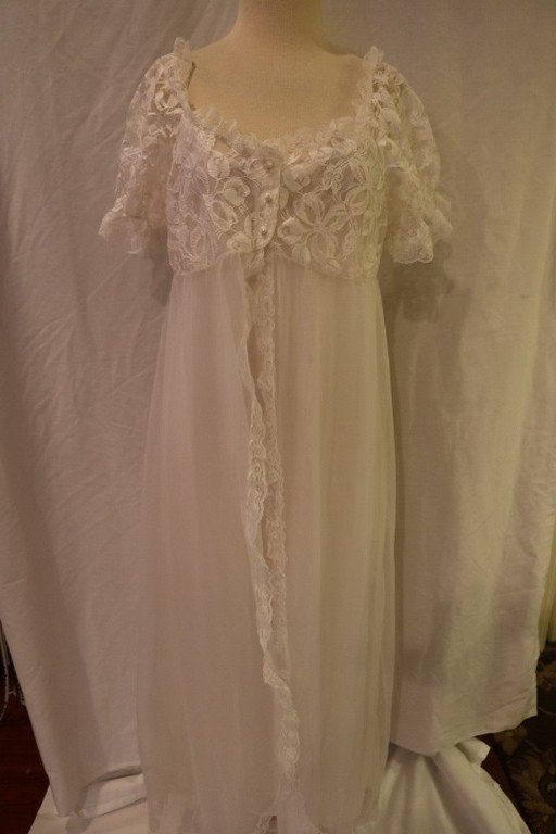  Vintage 1970's White Nylon Peignoir set with Sheer (1 of 7)