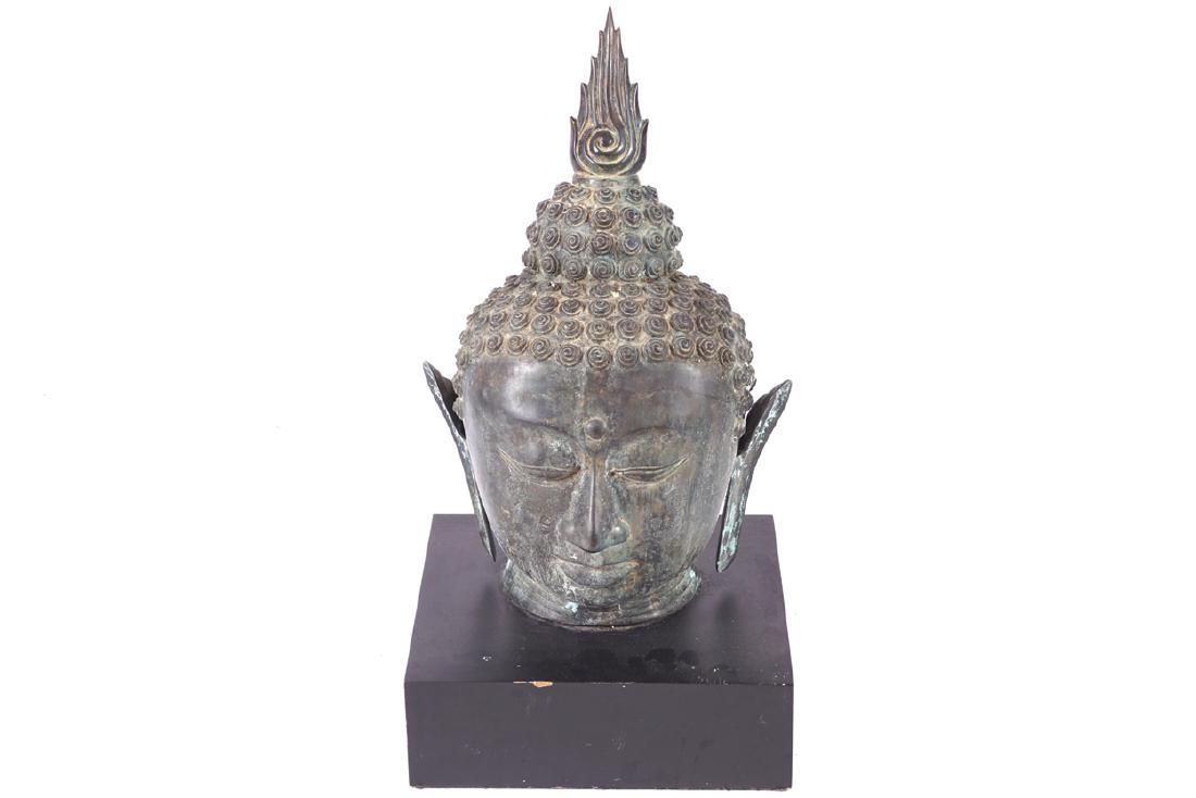LARGE EIGHTEENTH-CENTURY BRONZE THAI BUDDHA HEAD (1 of 1)