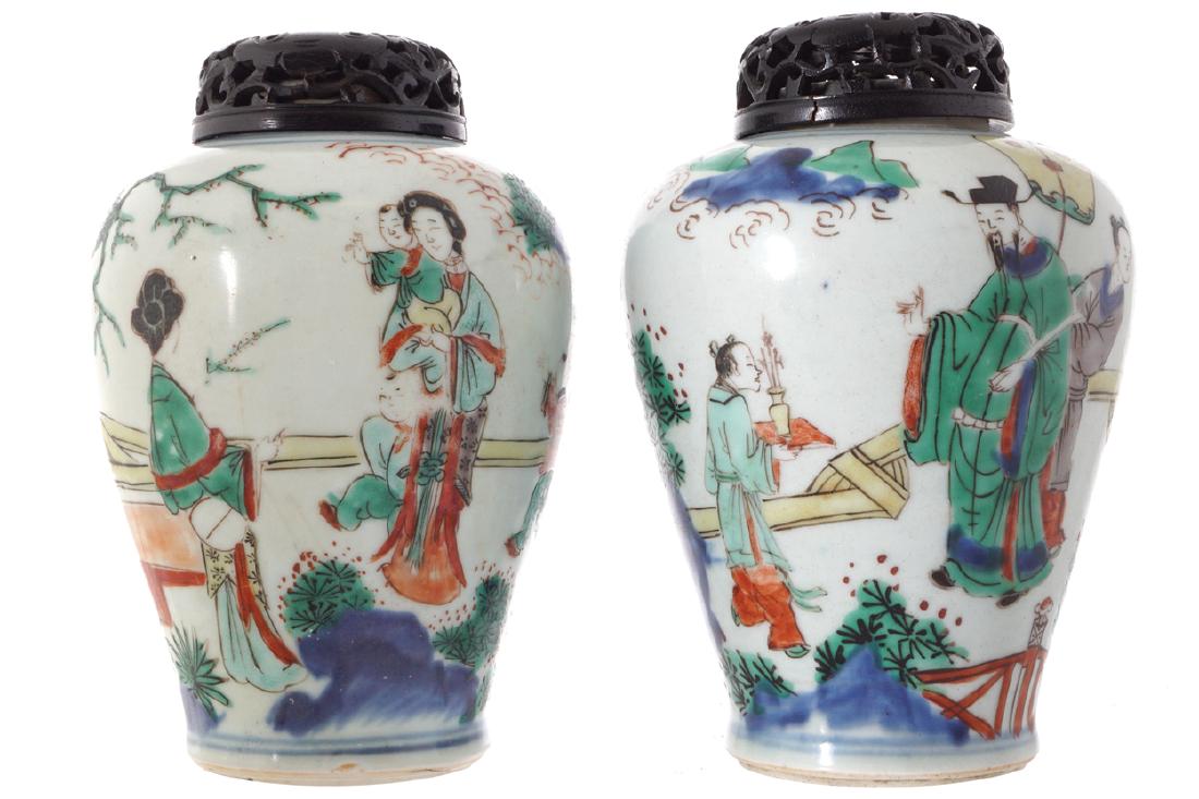 TWO SIMILAR CHINESE WUCAI NARRATIVE VASES (1 of 8)