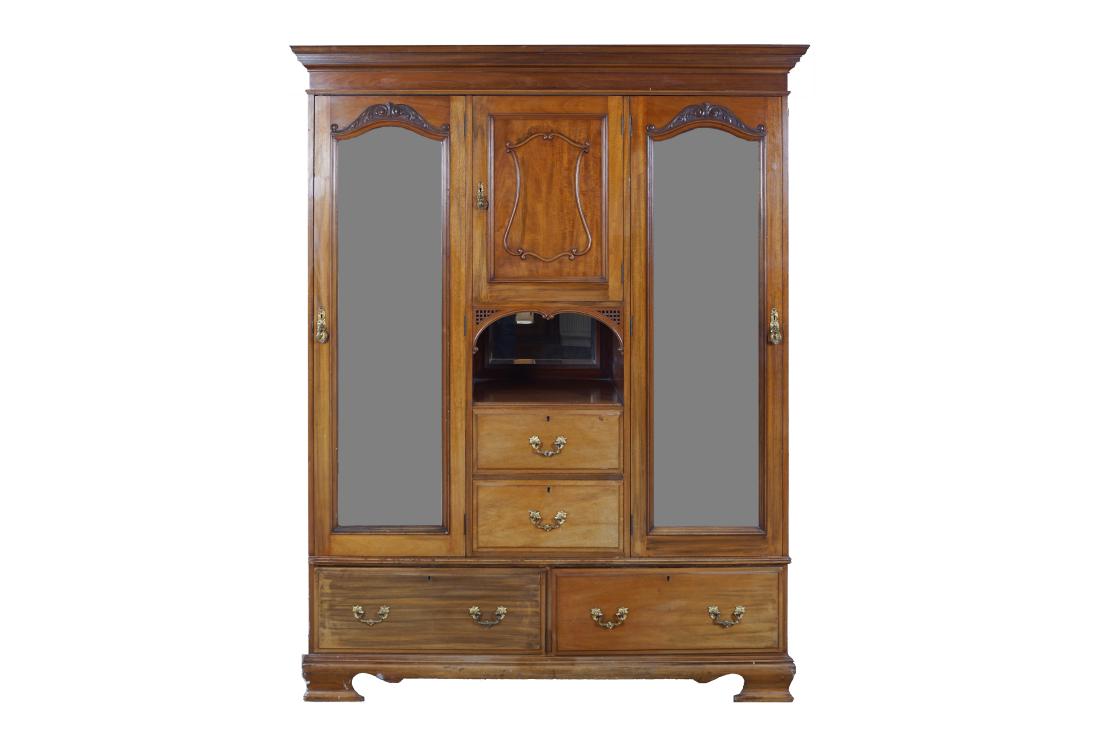 EDWARDIAN MAHOGANY WARDROBE (1 of 1)