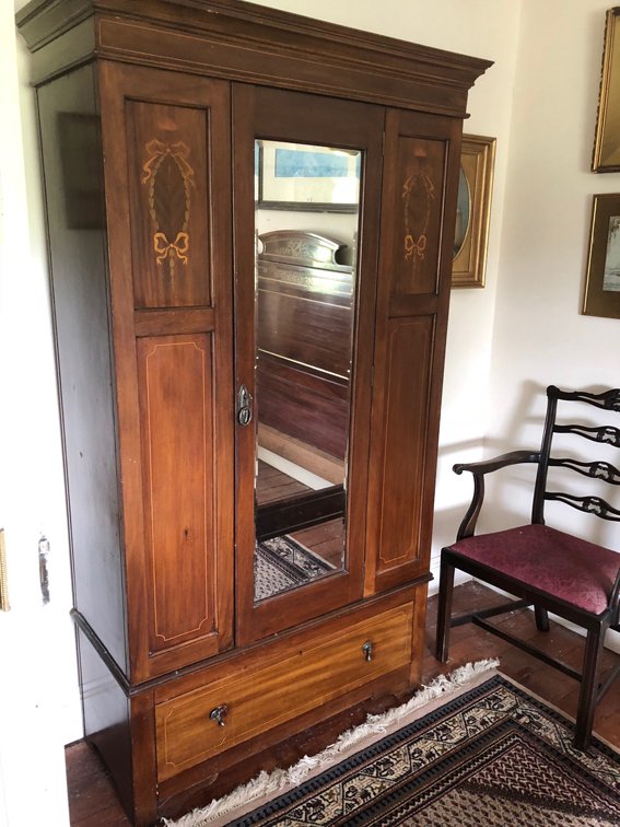 Edwardian mahogany and inlaid wardrobe: Edwardian mahogany and inlaid wardrobe