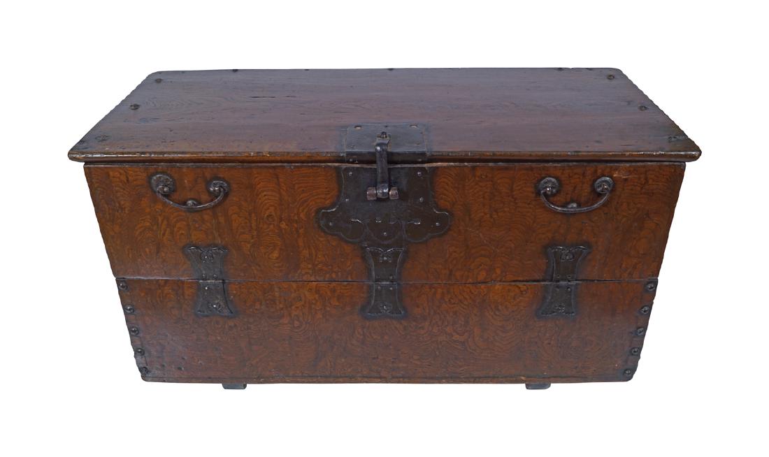 EIGHTEENTH-CENTURY METAL MOUNTED TRUNK (1 of 1)