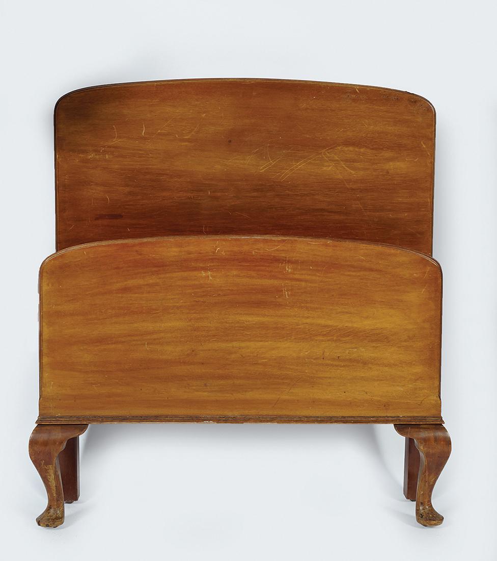 TWIN MAHOGANY SINGLE BEDS (1 of 2)