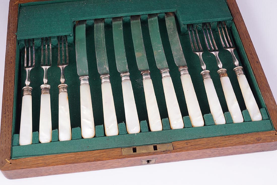 CASED SET OF SIX PEARL HANDLED FRUIT KNIVES: and forks