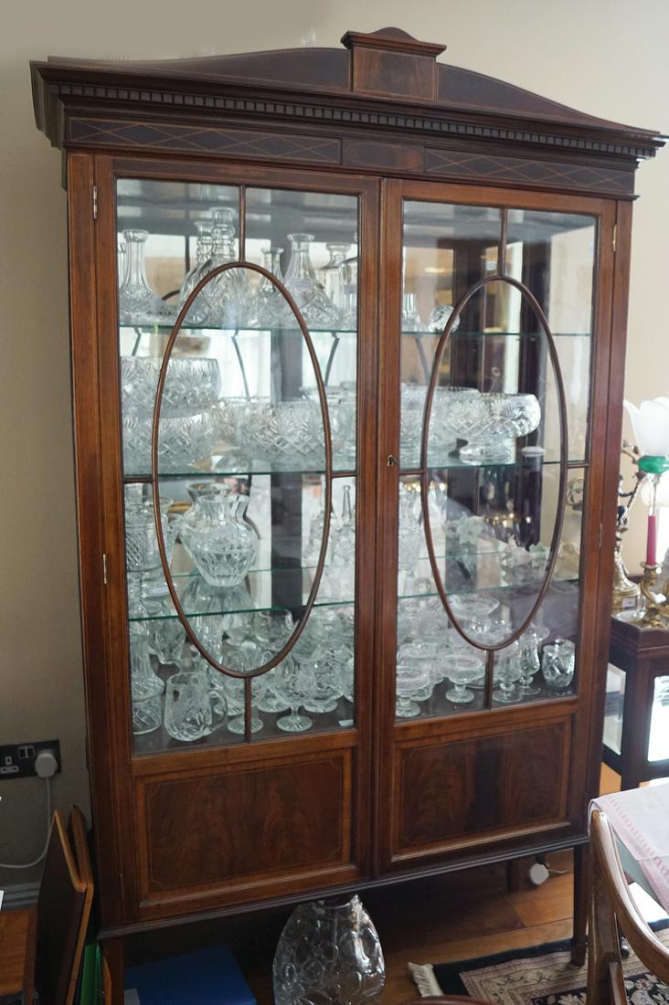 EDWARDIAN MAHOGANY AND INLAID DISPLAY CABINET (1 of 3)