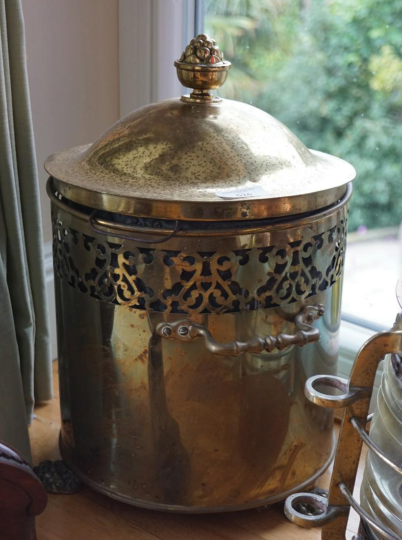 EDWARDIAN BRASS COAL BOX (1 of 1)