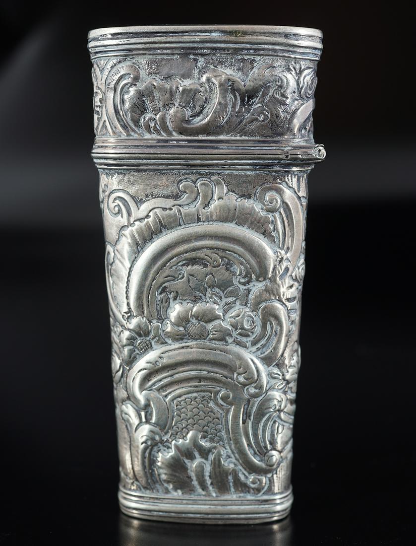 CONTINENTAL SILVER EMBOSSED ETUI NECESSAIRE: 9 cm. high