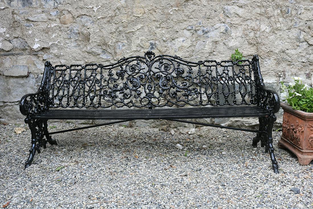 LARGE CAST IRON GARDEN SEAT (1 of 3)