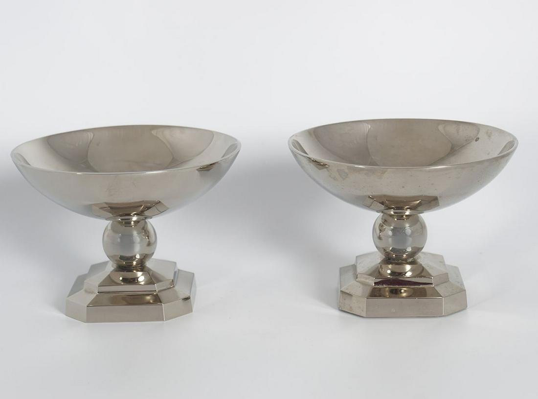 PAIR OF DESIGNER PLATED SOAP BOWLS (1 of 1)