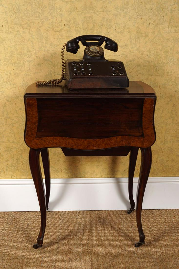 VINTAGE TELEPHONE (1 of 4)