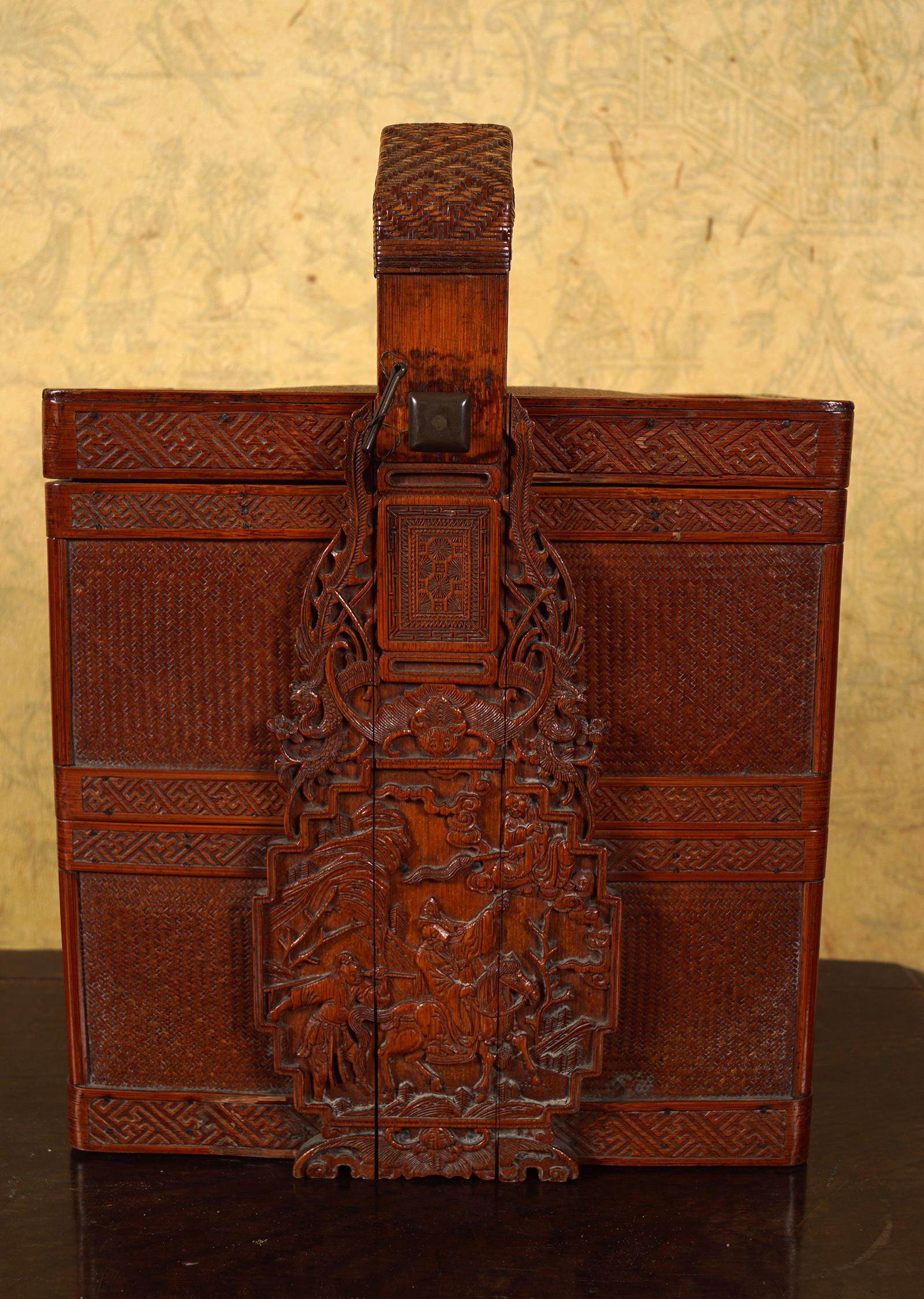 CHINESE QING HARDWOOD TIERED BOX (1 of 4)