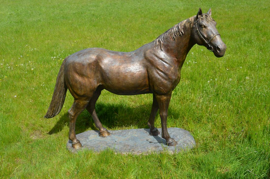 LARGE BRONZE ESTATE SCULPTURE (1 of 6)