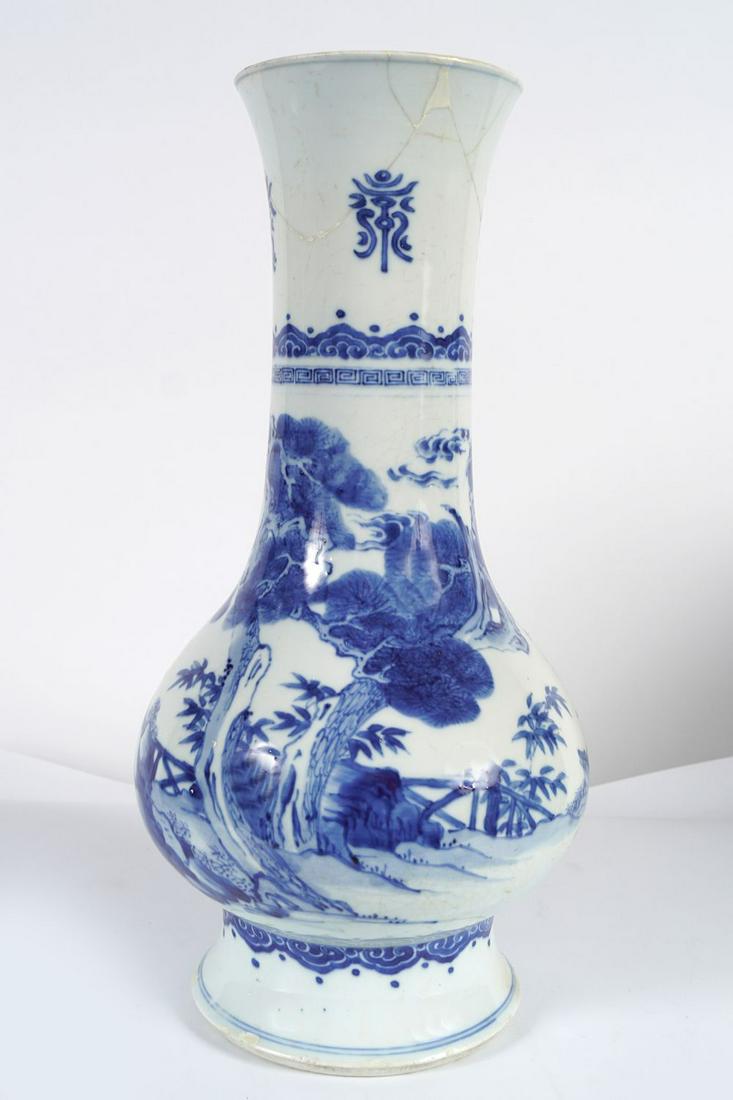 BLUE AND WHITE DEER AND CRANES VASE (1 of 7)