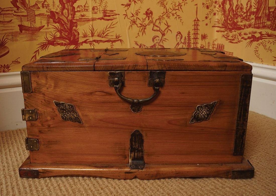 19TH-CENTURY CHINESE HARDWOOD VANITY BOX (1 of 3)