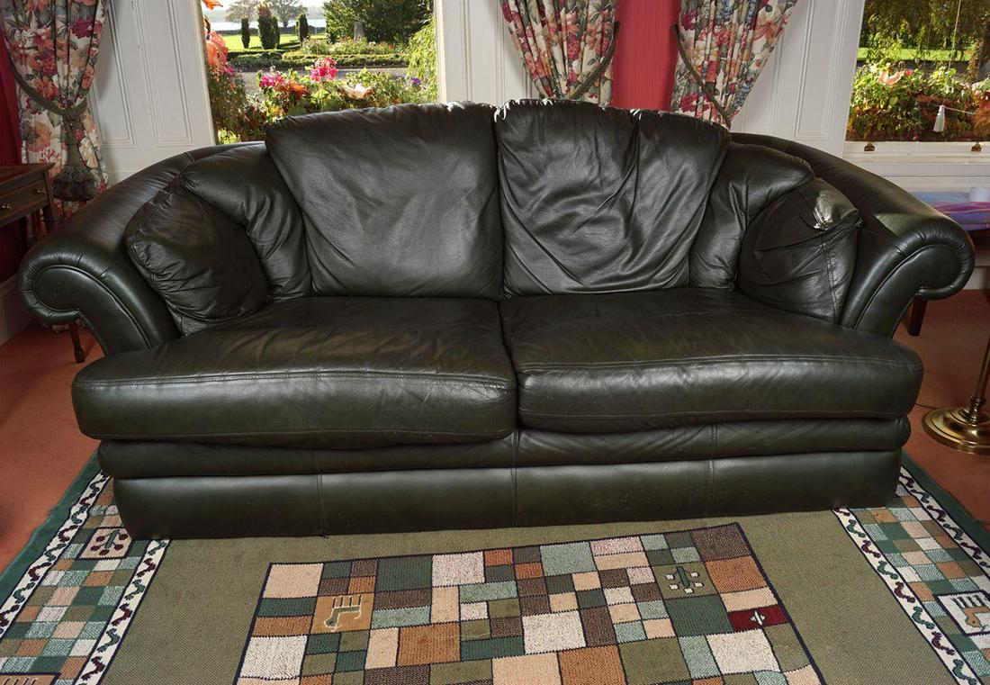 PAIR OF DESIGNER LEATHER 2-SEATER SETTEES: each with loose cushions. Couches: 90 cm. high; 220 cm. wide; 100 cm. deep