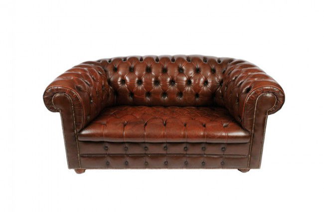 Pair leather deep buttoned rool back Chesterfield: Pair leather deep buttoned roll back Chesterfield settees 160 cms. wide