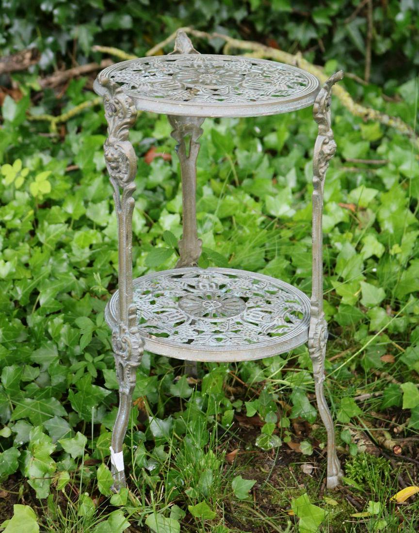 BRASS GARDEN TWO-TIERED STAND (1 of 1)