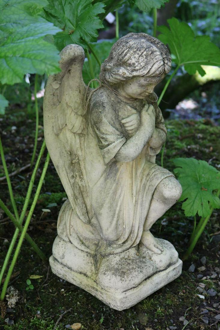 MOULDED STONE FIGURE (1 of 2)