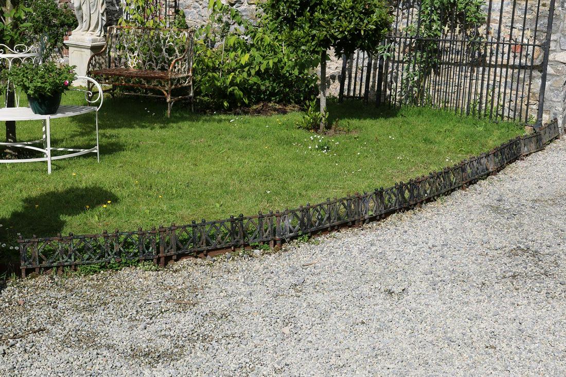 19TH-CENTURY DECORATIVE CAST IRON LAWN EDGING (1 of 5)