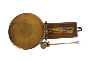 Edwardian brass hanging gong: Edwardian brass hanging gong Size: 40 cm. long