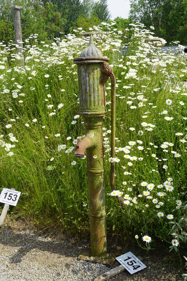 LARGE CAST IRON GARDEN PUMP: with fluted and turned stem and long tail pump handle. 170 cm. high; Approximate Time: 12:17 Lot No: 154 Category: Garden & Decorative Objects