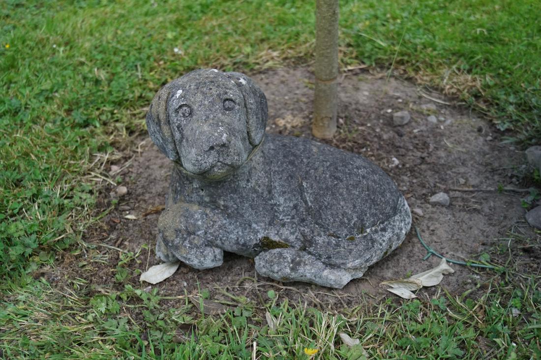 MOULDED STONE GARDEN FIGURE: Seated puppy. Approximate Time: 11:40 Lot No: 513 Category: Garden & Decorative Objects