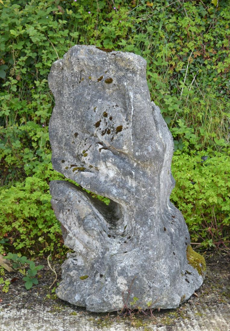LARGE ERRATIC BOULDER: Large erratic boulder Approximate Time: 15:06 Lot No: 675 Category: Garden & Decorative Objects