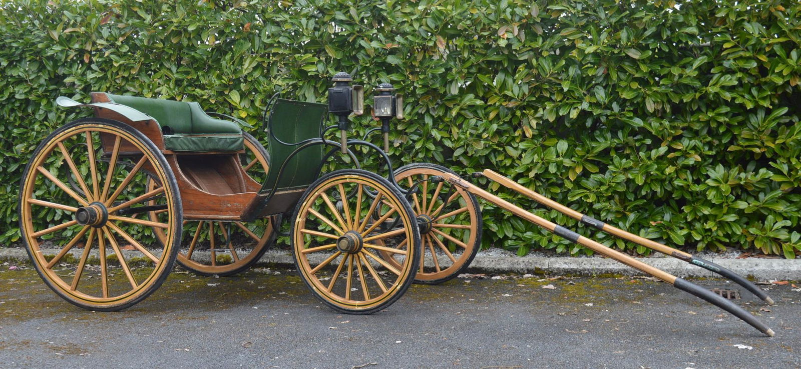 HORSE-DRAWN FOUR-WHEEL ESTATE CARRIAGE: with green trim Approximate Time: 15:12 Lot No: 681 Category: Garden & Decorative Objects