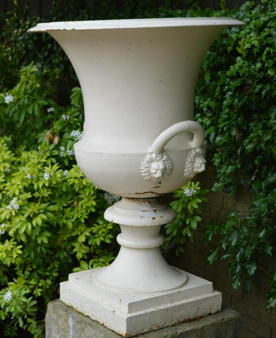 IRISH 18TH-CENTURY CAST IRON URN: Irish 18th-century cast iron urn. 110 cm. high; 80 cm. wide Approximate Time: 15:34 Lot No: 706 Category: Garden & Decorative Objects