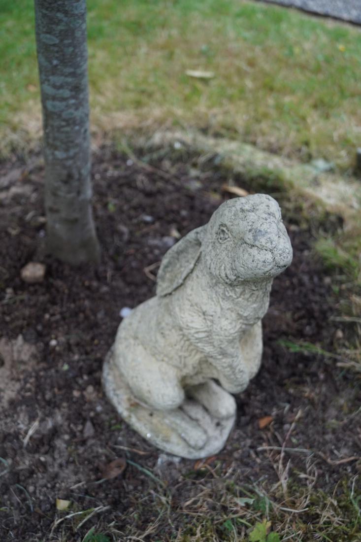 STONE MODEL OF SEATED RABBIT.: resting on its hind quarters. 35 cm. high; 20 cm. wide Approximate Time: 17:36 Lot No: 842 Category: Garden & Decorative Objects