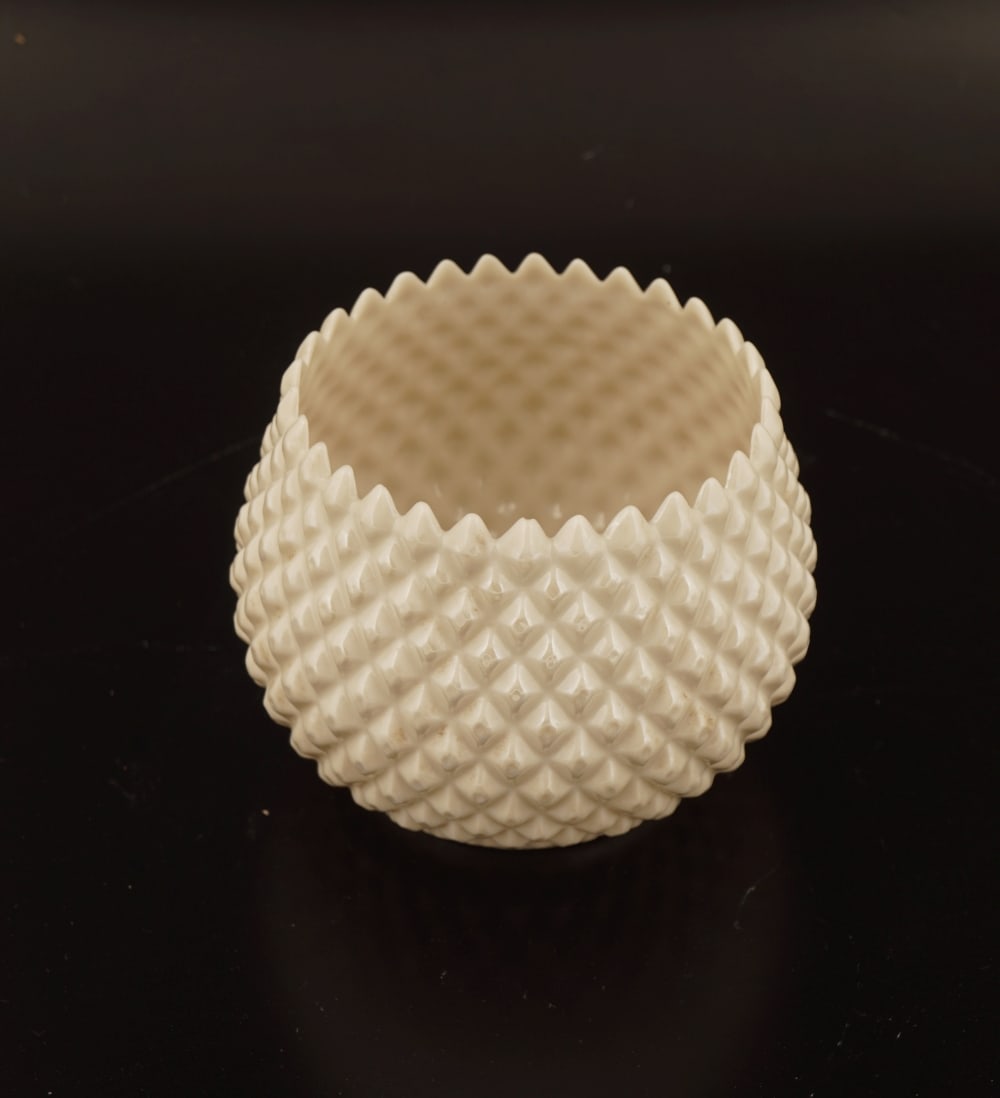 2ND PERIOD BELLEEK BOWL: of pineapple form. Provenance: The Dr. Kevin Moynihan Collection, Macroom, Co. Cork. 9 cm. high; Approximate Time: 11:57 Lot Number: 661