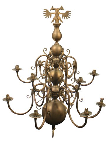 Large Edwardian twelve branch brass chandelier: Large Edwardian twelve branch brass chandelier