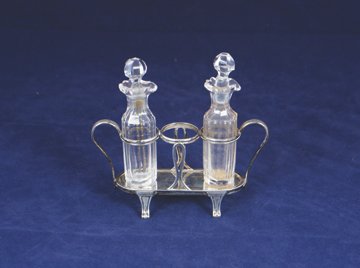 Silver condiment stand: Silver condiment stand, with two glass vinaigrettes, London 1800, Robert David and Samuel Hennell