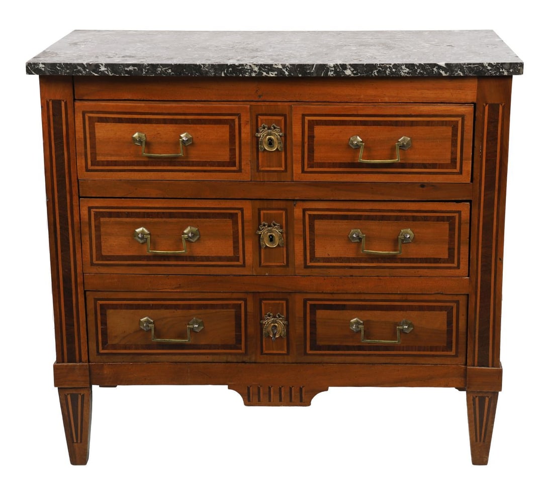 18TH - CENTURY FRENCH WALNUT COMMODE (1 of 1)