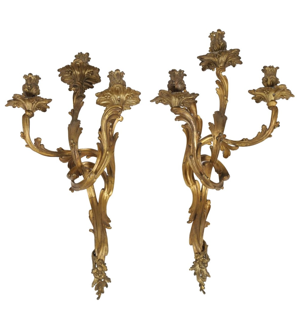 PAIR OF LARGE ROCOCO STYLE ORMOLU WALL SCONCES (1 of 4)