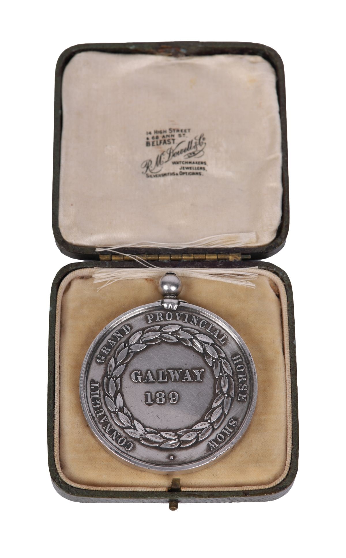 CONNAUGHT GRAND PROVINCIAL HORSE SHOW MEDAL: 56.8 grams. JEWELLERY