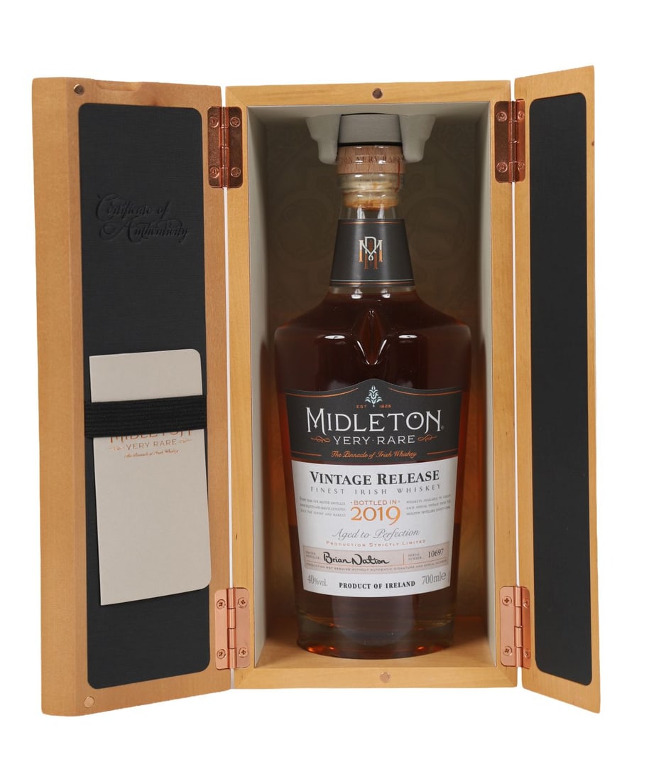 MIDLETON VERY RARE WHISKEY 2019 (1 of 4)