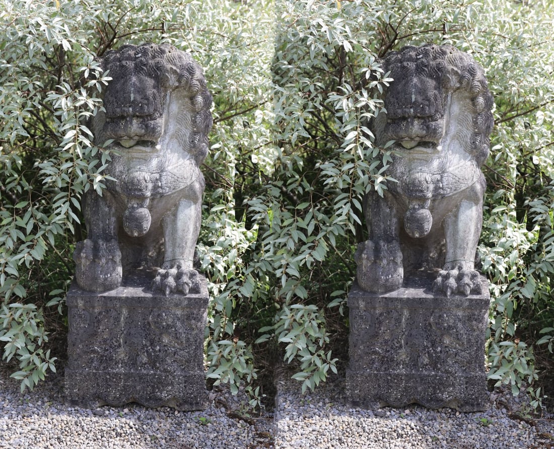PAIR OF LARGE LATE 19TH-CENTURY MARBLE SCULPTURES (1 of 3)
