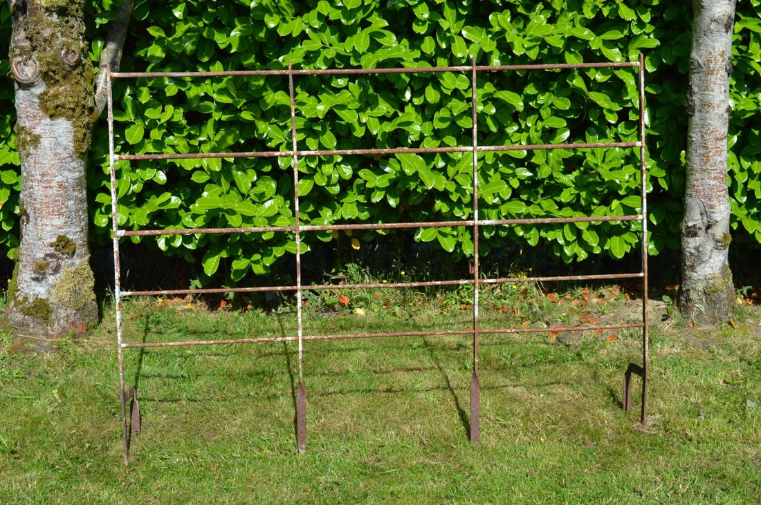WROUGHT IRON FENCE PANEL (1 of 3)