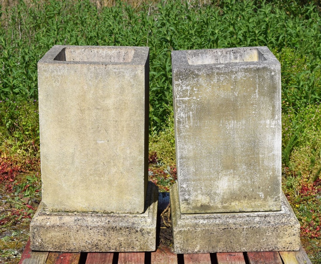 PAIR OF COMPOSITE STONE PEDESTALS (1 of 2)