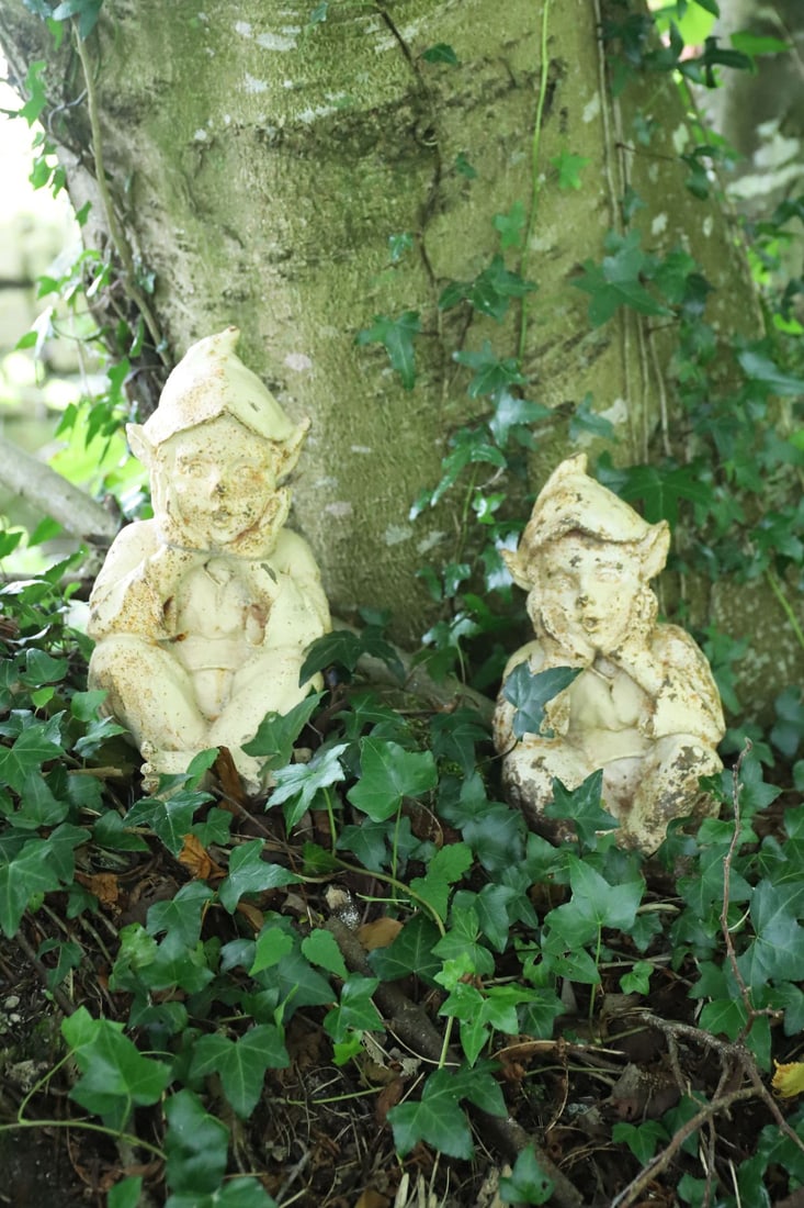TWO ELF FIGURES (1 of 3)