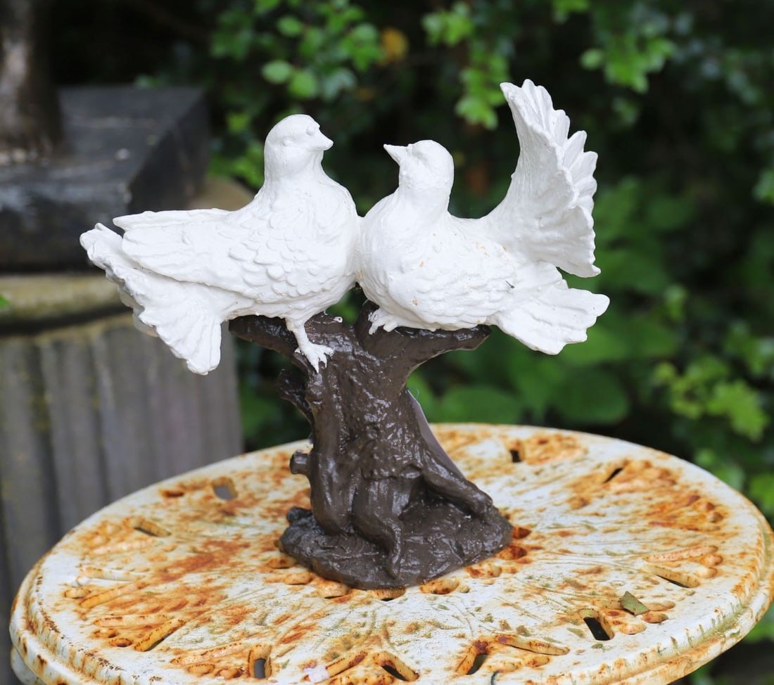 CAST IRON DOVECOTE GROUP (1 of 2)