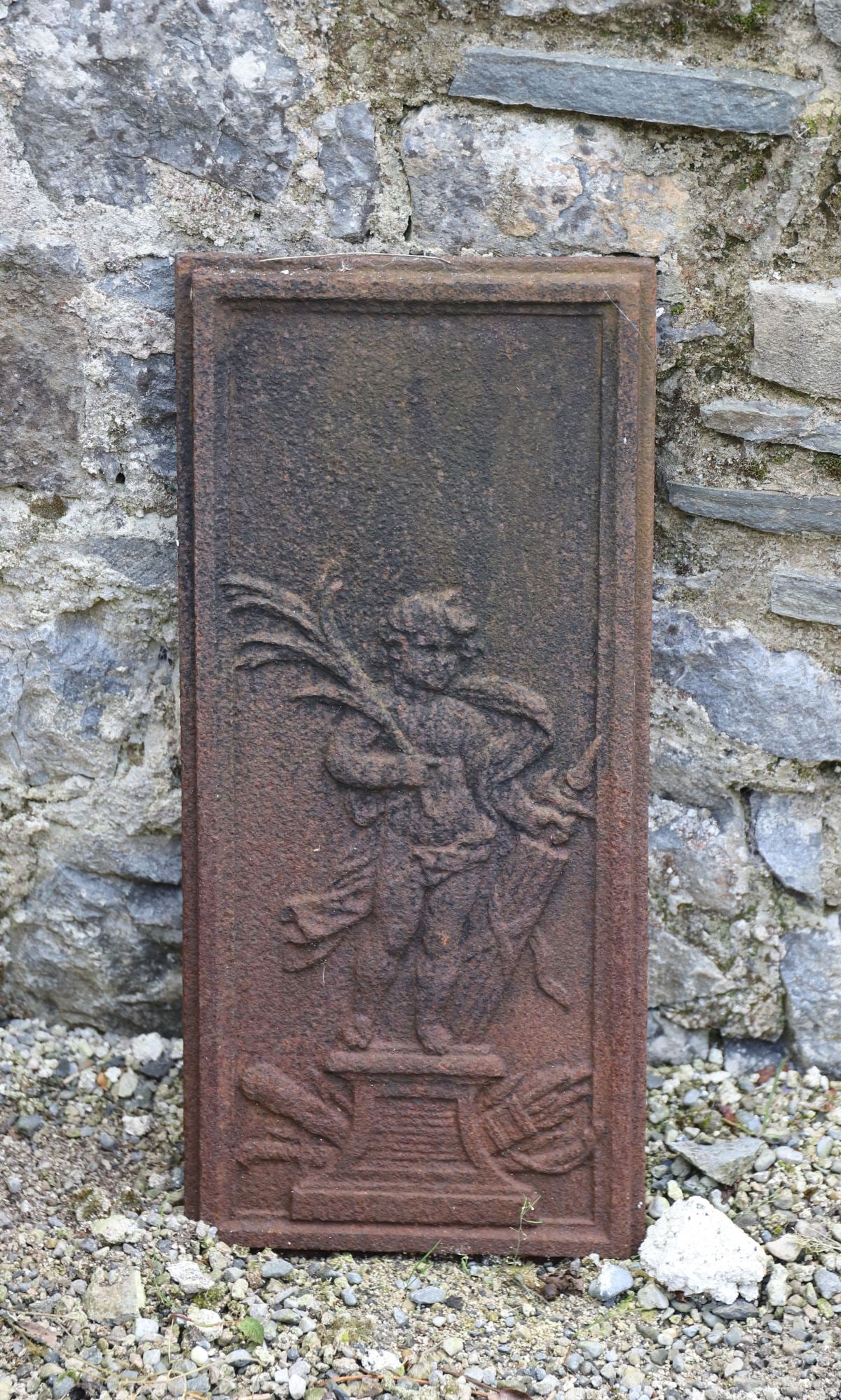 SMALL 19TH-CENTURY CAST IRON FIRE BACK (1 of 2)