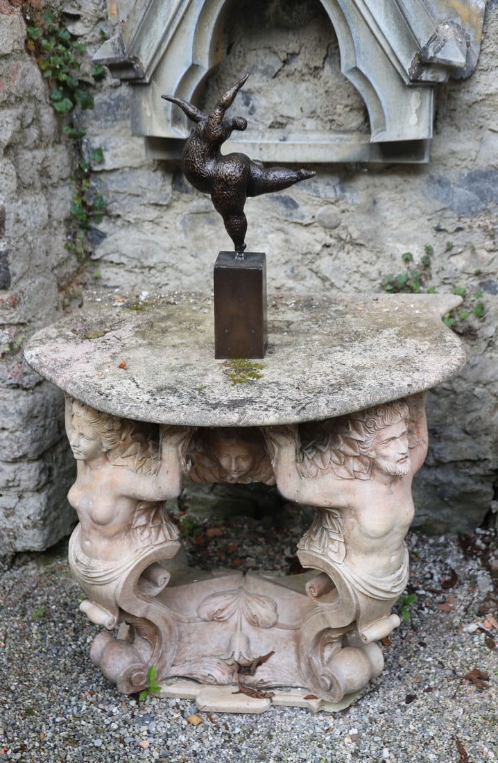 LARGE CLASSICAL MARBLE GARDEN CONSOLE TABLE (1 of 3)