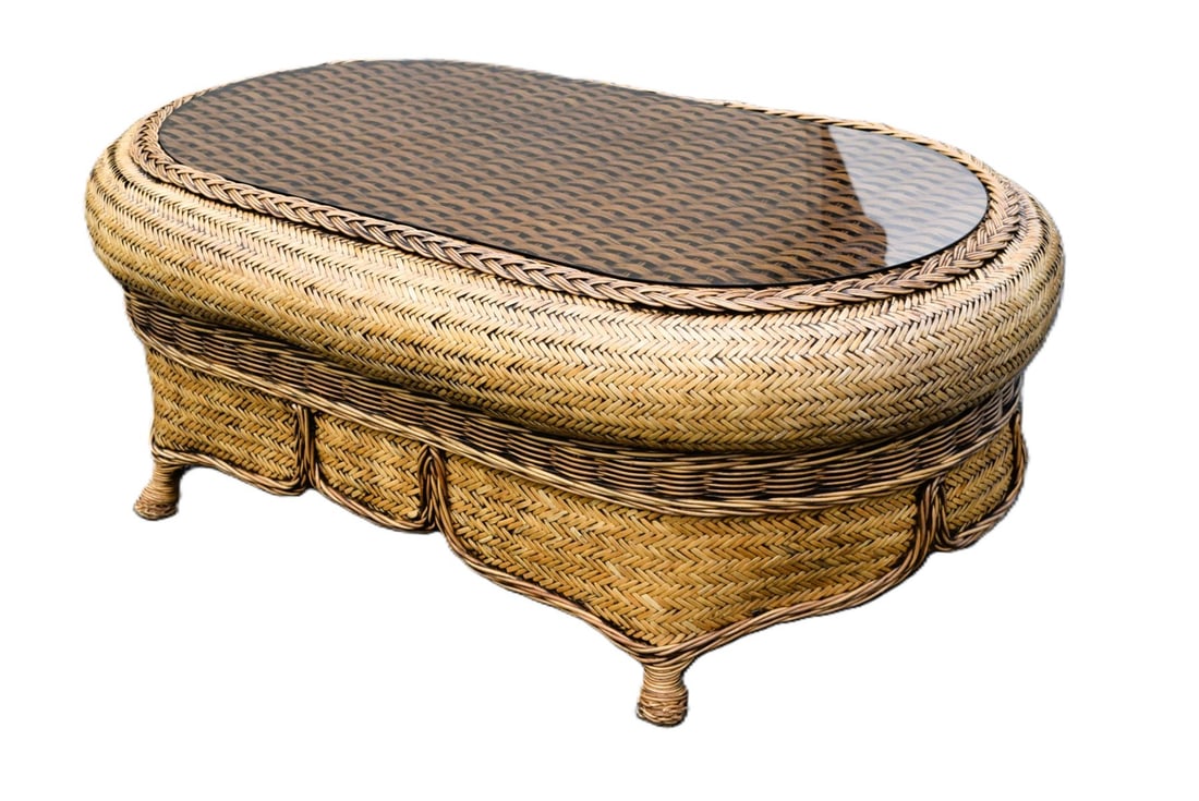 OVAL WICKER COFFEE TABLE (1 of 3)