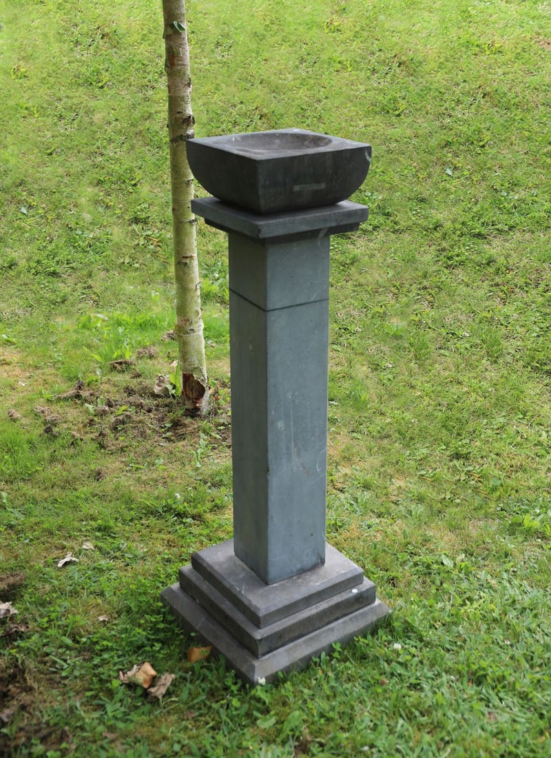 MODERNIST CUT LIMESTONE BIRDBATH (1 of 2)
