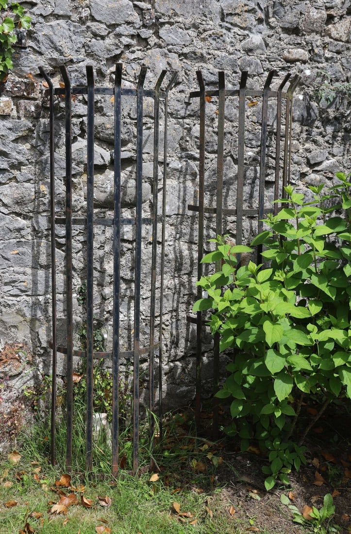 TALL CYLINDRICAL IRON TREE GUARD (1 of 2)