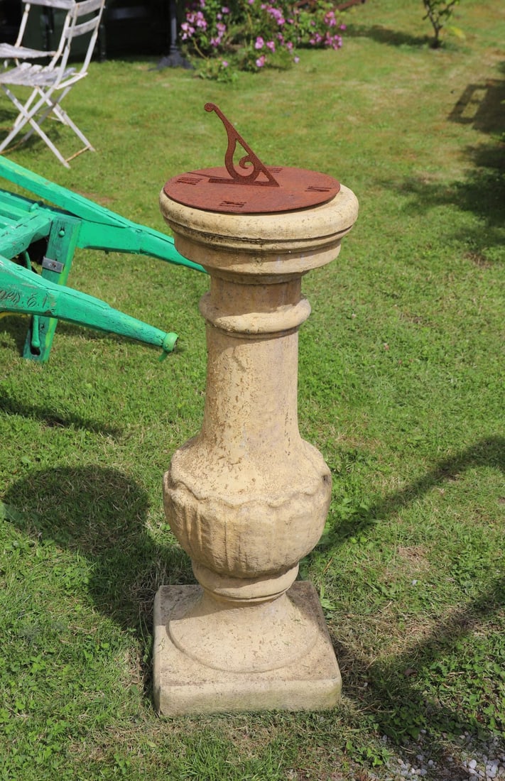 COMPOSITE STONE SUNDIAL PEDESTAL (1 of 2)