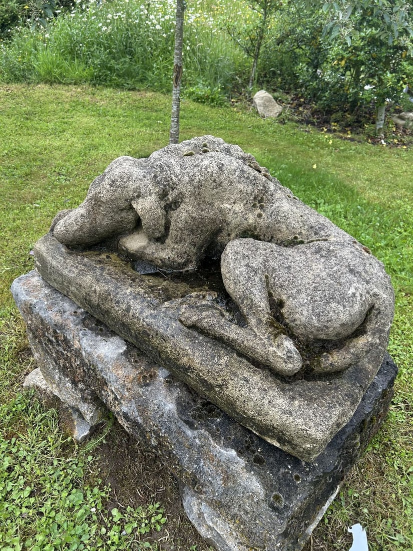LARGE 20TH-CENTURY RECUMBENT HOUND (1 of 1)